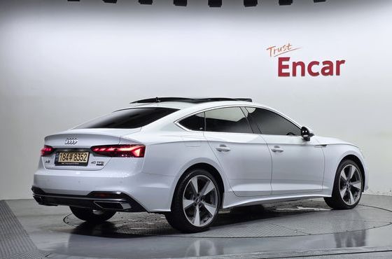 Audi A5 40 TFSI Quattro Sportback — пробег 112 825 км — фото 2 из 5