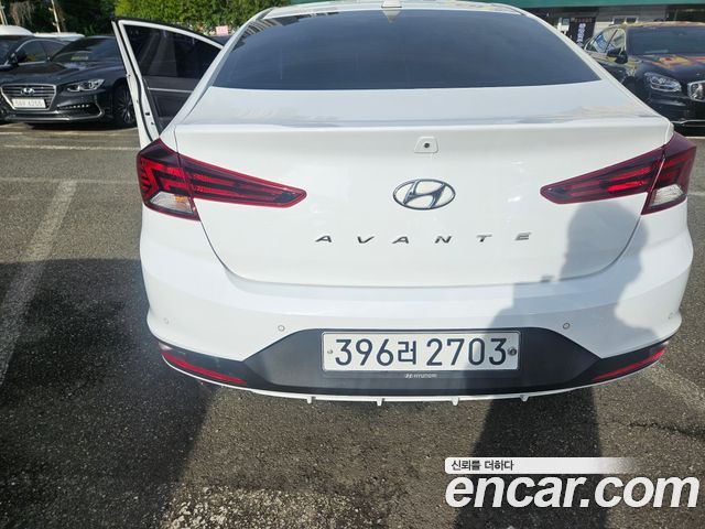 Hyundai AVANTE из Кореи Encar