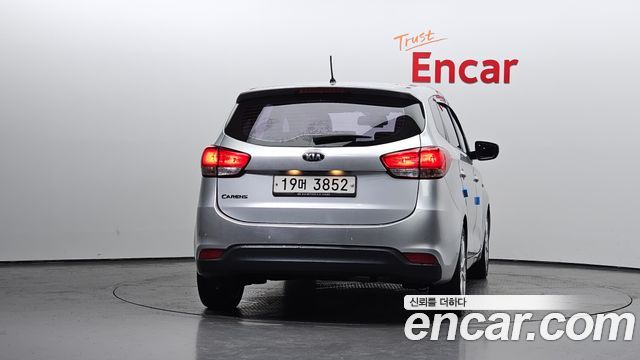 Kia Carens из Кореи Encar