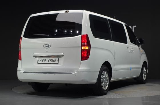 Hyundai Starex 3-Seater VAN CVX Luxury — пробег 283 514 км — фото 2 из 5