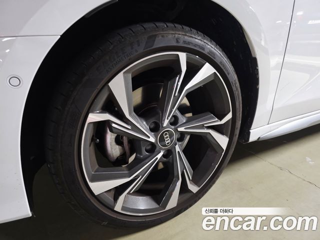 Audi A3 40 TFSI Premium — пробег 17 100 км — фото 5 из 5