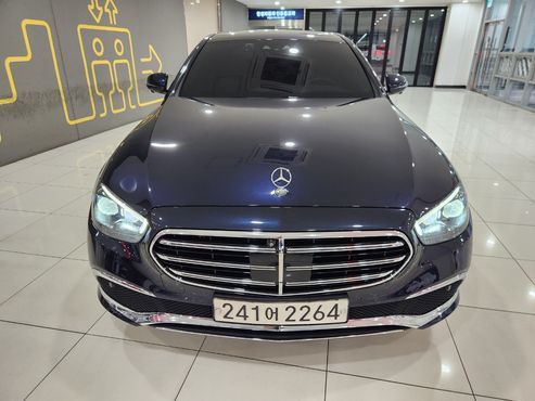 Mercedes-Benz E-Class E300e 4MATIC Exclusive — пробег 48 330 км — фото 3 из 5