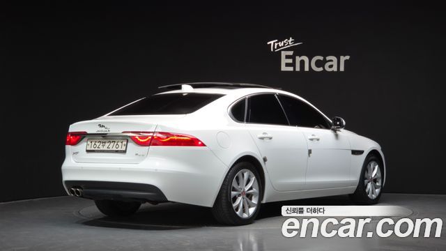 Jaguar XF 20d Portfolio — пробег 87 734 км — фото 2 из 5