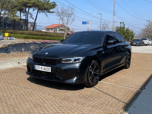 BMW 3-Series 320i M Sport — пробег 5 300 км — фото 2 из 5