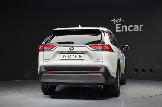 Toyota RAV4 2.5 4WD Hybrid — пробег 23 022 км — фото 4 из 5