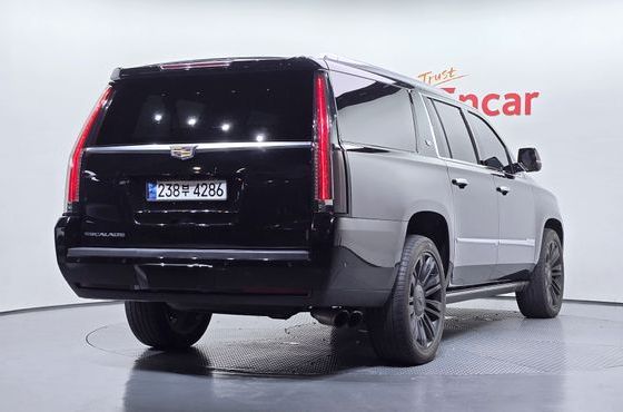 Cadillac Escalade 6.2 4th — пробег 102 904 км — фото 2 из 5