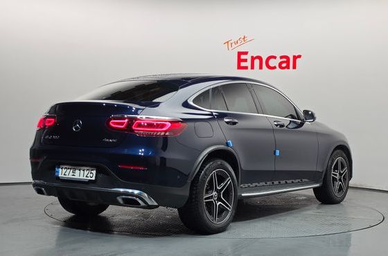 Mercedes-Benz GLC-Class GLC300 4MATIC Premium Coupe — пробег 64 932 км — фото 2 из 5