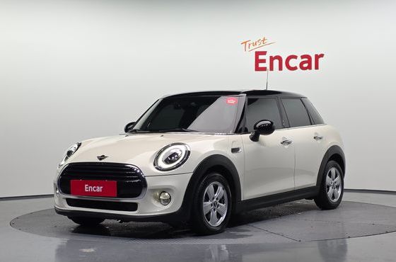 Mini Cooper 5Door Standard 3rd — пробег 85 662 км — фото 1 из 5