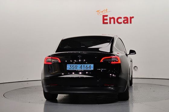 Tesla Model 3 Long Range AWD — пробег 30 433 км — фото 4 из 5