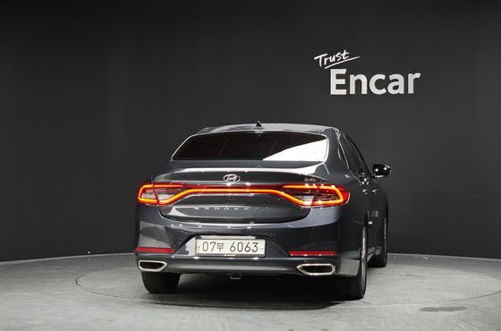 Hyundai Grandeur 2.2 Diesel Premium — пробег 180 440 км — фото 4 из 5