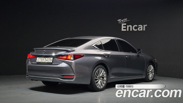 Lexus ES Executive — пробег 126 951 км — фото 2 из 5