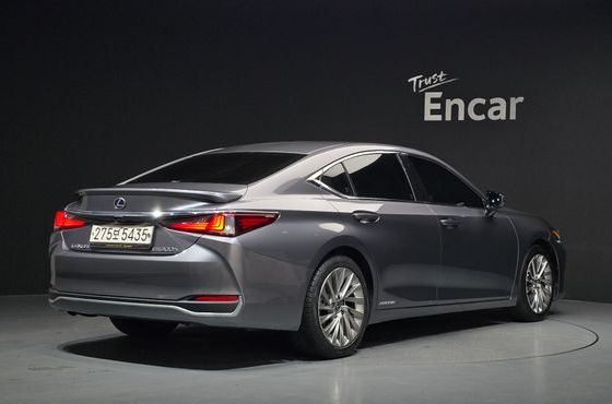 Lexus ES Executive — пробег 126 951 км — фото 2 из 5