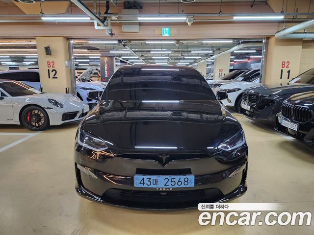 Tesla Model X Plaid — пробег 11 233 км — фото 1 из 5