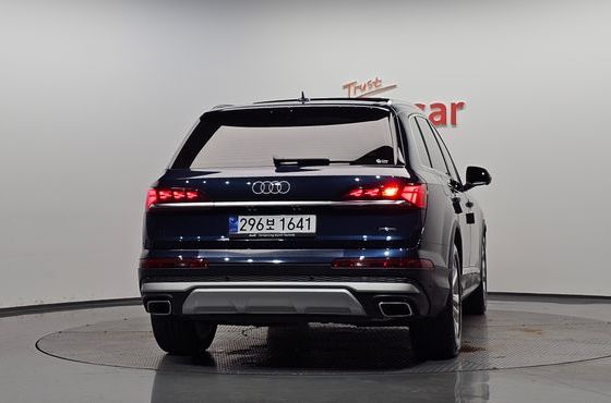 Audi Q7 50 TDI Quattro — пробег 19 539 км — фото 4 из 5