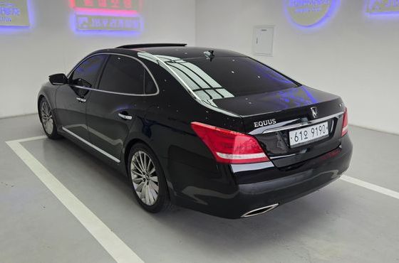 Hyundai Equus VS380 Exclusive — пробег 190 000 км — фото 3 из 5