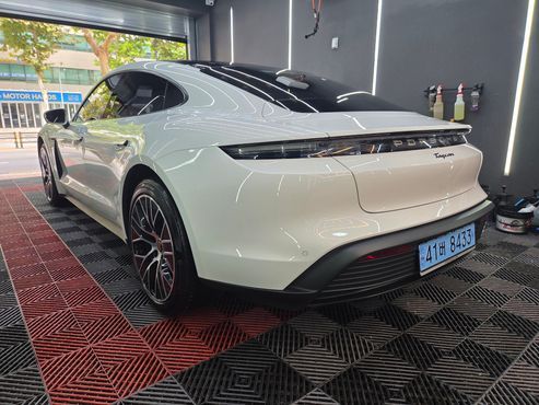 Porsche Taycan Base — пробег 47 300 км — фото 2 из 5