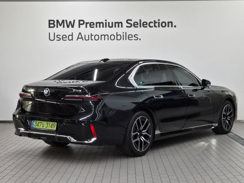 BMW 7-Series 740i xDrive M Sport — пробег 9 951 км — фото 2 из 5