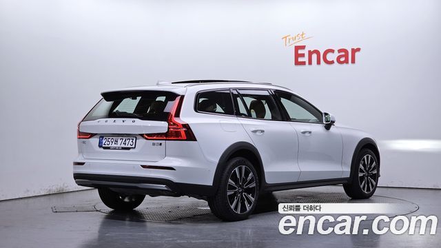 Volvo V60 из Кореи Encar