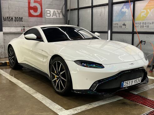 Astonmartin Vantage 4.0 V8 Coupe — пробег 21 960 км — фото 1 из 5