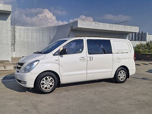 Hyundai Starex 5-Seater VAN CVX Luxury — пробег 141 939 км — фото 2 из 5