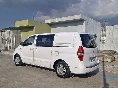 Hyundai Starex 5-Seater VAN CVX Luxury — пробег 141 939 км — фото 5 из 5