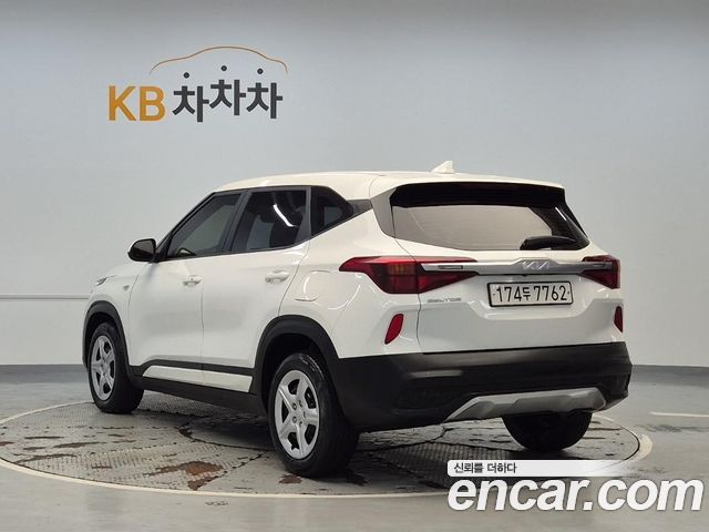 Kia Seltos из Кореи Encar
