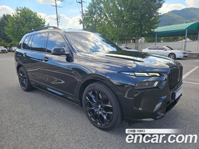 BMW X7 xDrive 40i M Sport 6STR — пробег 40 000 км — фото 3 из 5