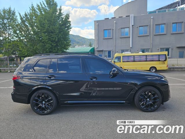 BMW X7 xDrive 40i M Sport 6STR — пробег 40 000 км — фото 4 из 5