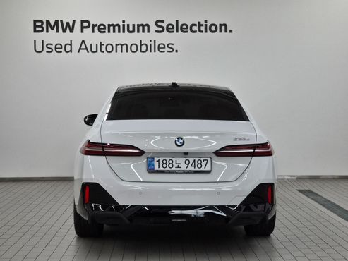 BMW 5-Series 523d M Sport — пробег 10 620 км — фото 4 из 5