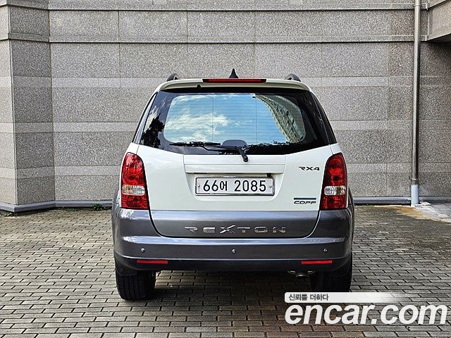 Ssangyong Rexton 2WD RX4 High Deluxe — пробег 178 392 км — фото 4 из 5