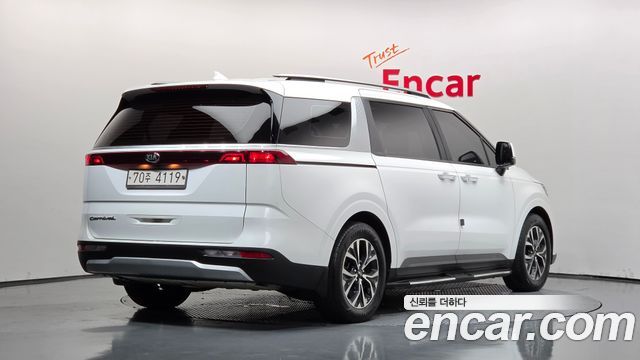 Kia Carnival из Кореи Encar