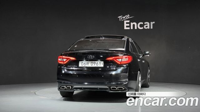 Hyundai Sonata 2.0 Premium — пробег 239 913 км — фото 4 из 5