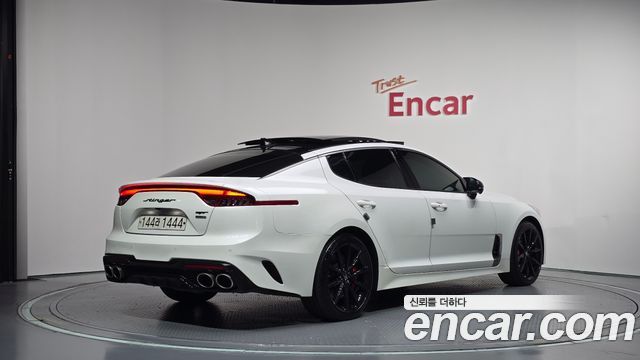 Kia Stinger из Кореи Encar