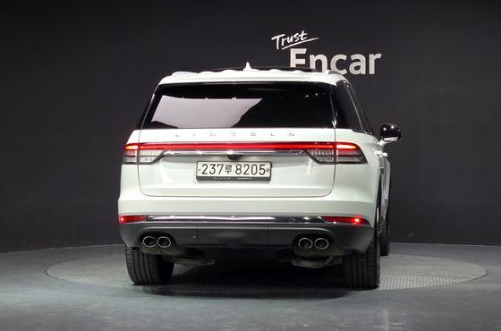 Lincoln Aviator 3.0 Reserve AWD — пробег 88 247 км — фото 4 из 5