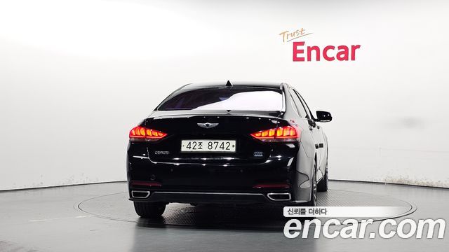 Hyundai Genesis из Кореи Encar