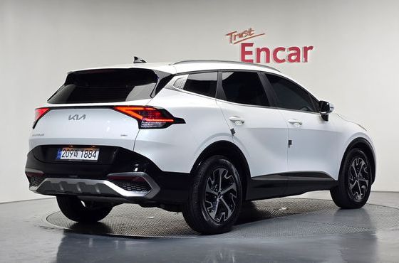 Kia Sportage Signature 2WD — пробег 28 572 км — фото 2 из 5