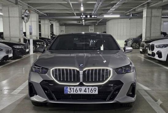 BMW 5-Series 523d M Sport — пробег 7 351 км — фото 3 из 5