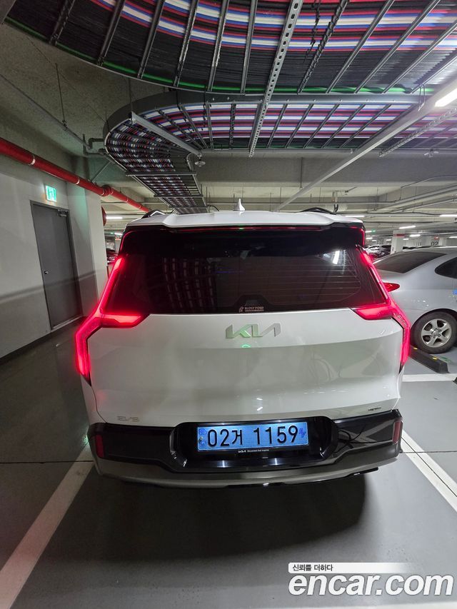 Kia EV9 из Кореи Encar
