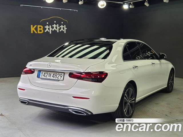 Mercedes-Benz E-Class из Кореи Encar