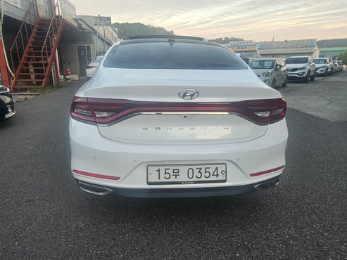 Hyundai Grandeur 2.4 Premium — пробег 72 129 км — фото 4 из 5