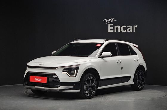 Kia Niro Prestige — пробег 68 142 км — фото 1 из 5
