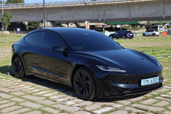 Tesla Model 3 Performance AWD — пробег 24 800 км — фото 1 из 5