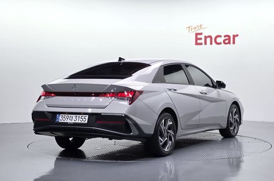 Hyundai AVANTE 1.6 Modern — пробег 32 365 км — фото 2 из 5