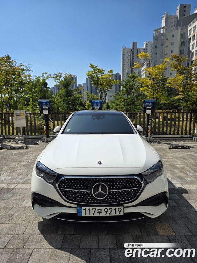 Mercedes-Benz E-Class E300 4MATIC AMG Line — пробег 12 157 км — фото 1 из 5