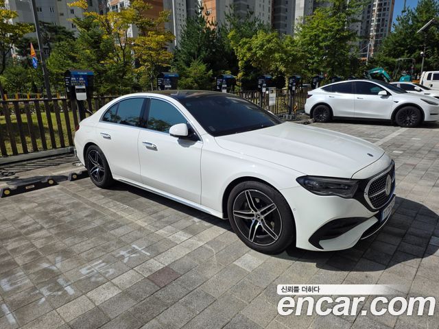 Mercedes-Benz E-Class E300 4MATIC AMG Line — пробег 12 157 км — фото 3 из 5