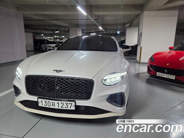 Bentley Continental 4.0 GT Speed — пробег 4 670 км — фото 2 из 5