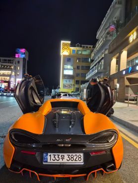 Mclaren 570S 3.8 Spider — пробег 15 264 км — фото 2 из 5
