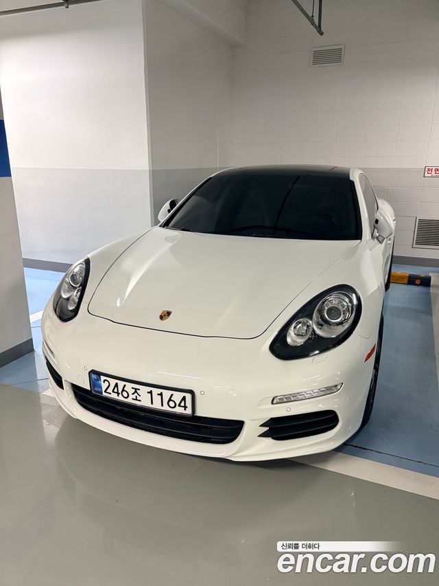 Porsche Panamera 3.0 S Hybrid 970 — пробег 103 000 км — фото 1 из 5