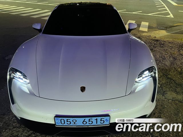 Porsche Taycan Base — пробег 23 000 км — фото 3 из 5