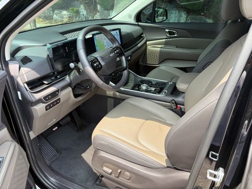 Kia Carnival HEV 9seater Nobless — пробег 13 000 км — фото 5 из 5